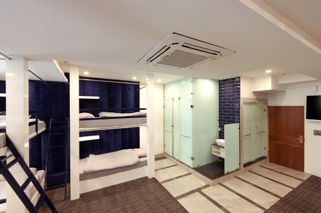 Hotel Bay Laurel Retreat ฟารีดาบัด ภายนอก รูปภาพ