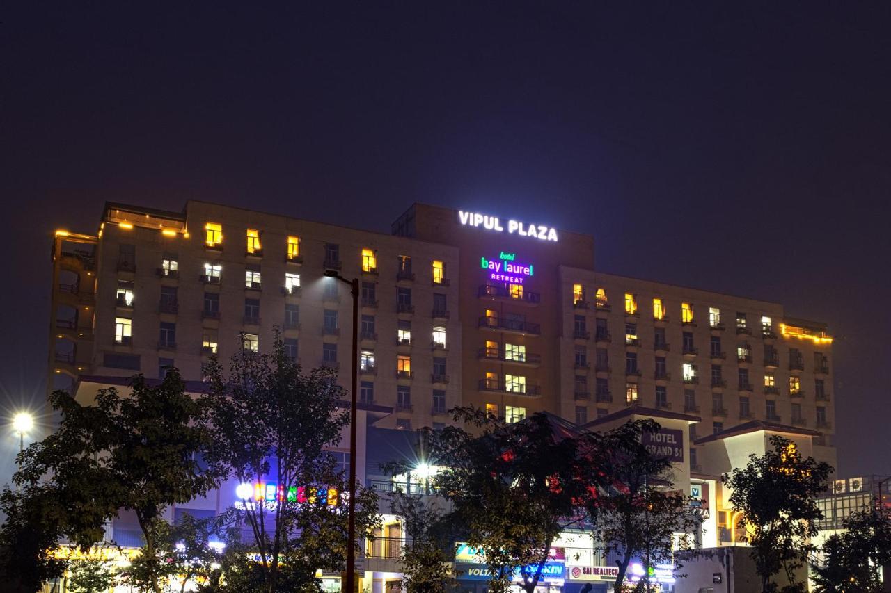 Hotel Bay Laurel Retreat ฟารีดาบัด ภายนอก รูปภาพ