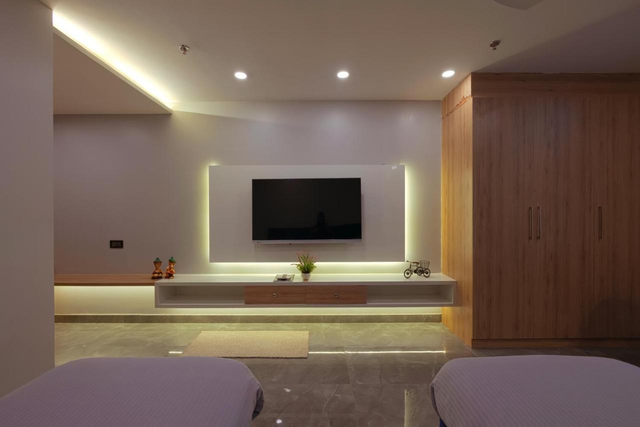 Hotel Bay Laurel Retreat ฟารีดาบัด ภายนอก รูปภาพ